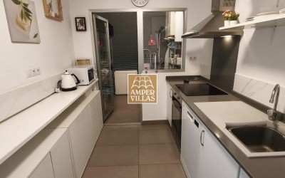 BEAUTIFUL, MODERN FLAT WITH A SPACIOUS TERRACE AND SEA VIEWS